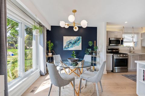 Photo 6 at 902 Vistula Drive, West Shore, Pickering