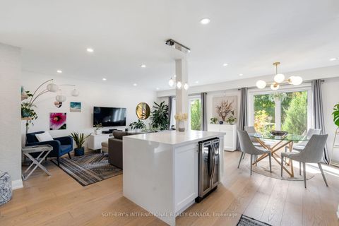 Photo 13 at 902 Vistula Drive, West Shore, Pickering