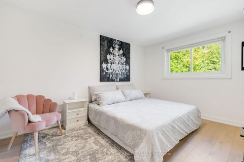 Photo 16 at 902 Vistula Drive, West Shore, Pickering