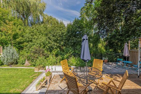 Photo 28 at 902 Vistula Drive, West Shore, Pickering