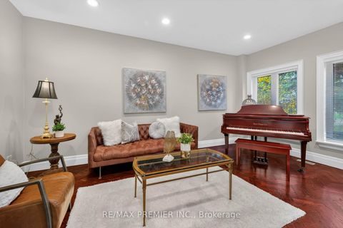 Photo 7 at 46 Deerchase Circle, Islington Woods, Vaughan