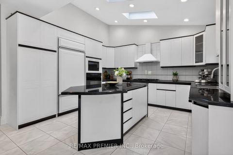 Photo 15 at 46 Deerchase Circle, Islington Woods, Vaughan
