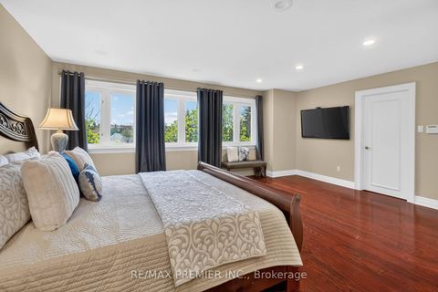 Photo 27 at 46 Deerchase Circle, Islington Woods, Vaughan