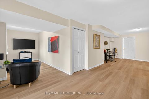Photo 36 at 46 Deerchase Circle, Islington Woods, Vaughan