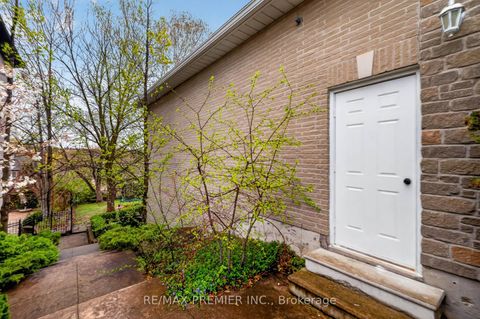 Photo 41 at 46 Deerchase Circle, Islington Woods, Vaughan