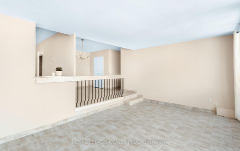 Photo 11 at 1004 - 1 Four Winds Drive, York University Heights, Toronto