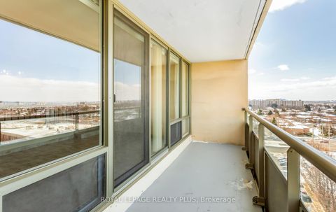 Photo 26 at 1004 - 1 Four Winds Drive, York University Heights, Toronto