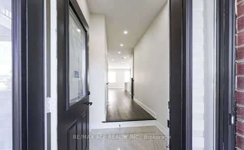 Photo 5 at 203 Raleigh Avenue, Birchmount, Toronto