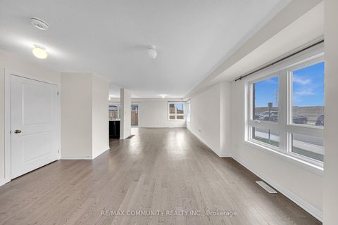 Photo 4 at 101 Sailors Landing, Bowmanville, Clarington