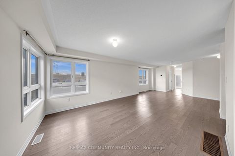 Photo 10 at 101 Sailors Landing, Bowmanville, Clarington