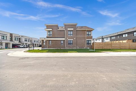 Photo 37 at 101 Sailors Landing, Bowmanville, Clarington
