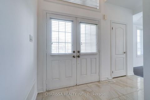 Photo 2 at 2 HAWSTONE Road, Vellore Village, Vaughan