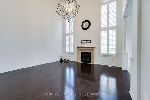 Photo 5 at 2 HAWSTONE Road, Vellore Village, Vaughan