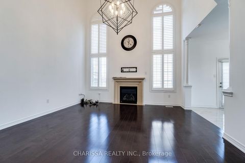 Photo 6 at 2 HAWSTONE Road, Vellore Village, Vaughan