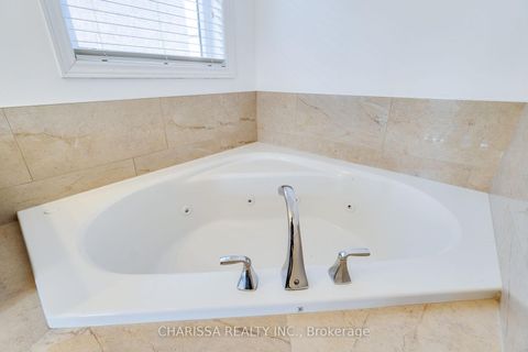 Photo 24 at 2 HAWSTONE Road, Vellore Village, Vaughan