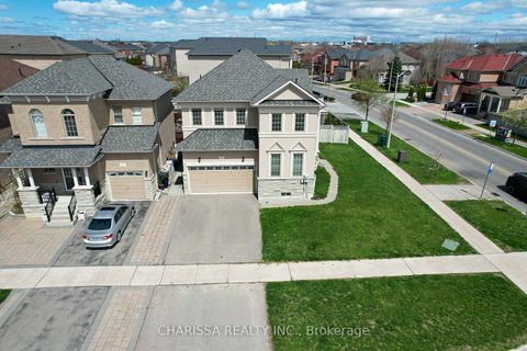 Photo 38 at 2 HAWSTONE Road, Vellore Village, Vaughan