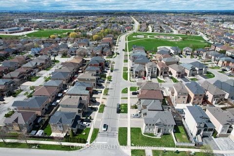 Photo 40 at 2 HAWSTONE Road, Vellore Village, Vaughan