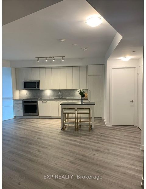 Photo 2 at 509 - 38 Iannuzzi Street, Niagara, Toronto