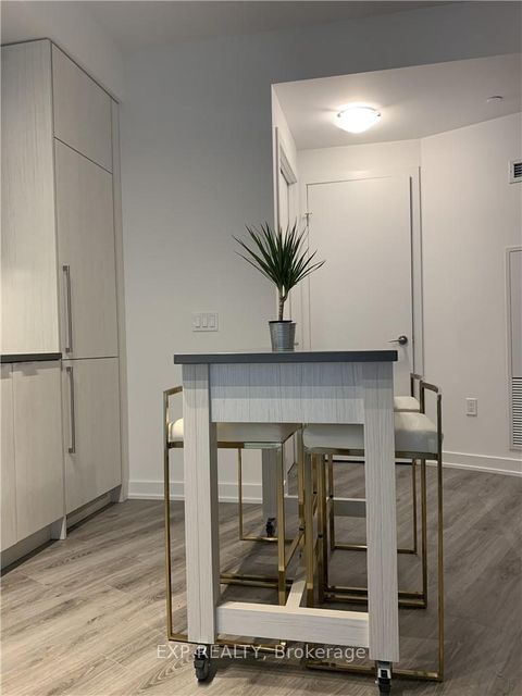 Photo 4 at 509 - 38 Iannuzzi Street, Niagara, Toronto