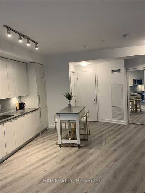 Photo 8 at 509 - 38 Iannuzzi Street, Niagara, Toronto