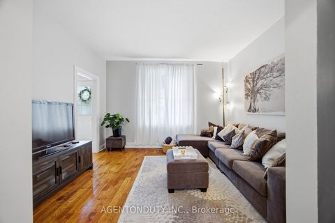 Photo 10 at 269 Claremont Street, Bellwoods, Toronto
