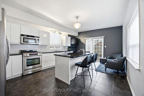 Photo 13 at 269 Claremont Street, Bellwoods, Toronto