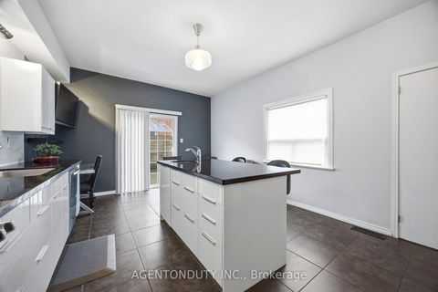 Photo 14 at 269 Claremont Street, Bellwoods, Toronto