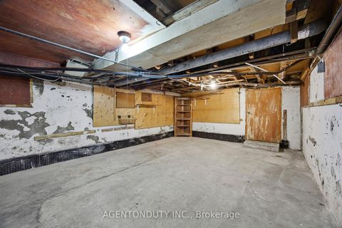 Photo 33 at 269 Claremont Street, Bellwoods, Toronto
