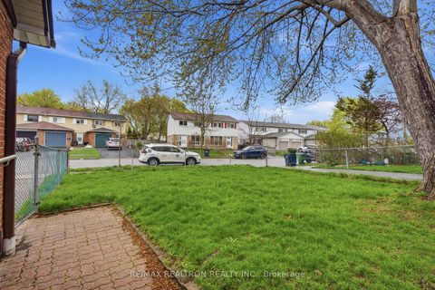 Photo 3 at 108 Quantrell Trail, Malvern, Toronto