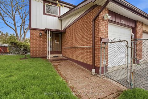 Photo 4 at 108 Quantrell Trail, Malvern, Toronto