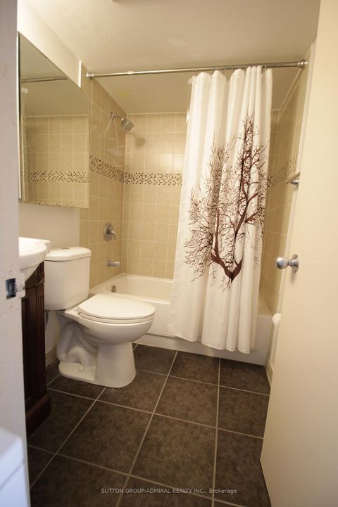 Photo 6 at 610 - 41 Markbrook Lane, Jamestown, Toronto