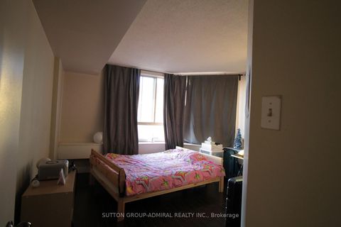 Photo 12 at 610 - 41 Markbrook Lane, Jamestown, Toronto