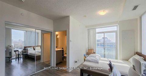 Photo 2 at 1409 - 435 Richmond Street W, Waterfront Communities C1, Toronto