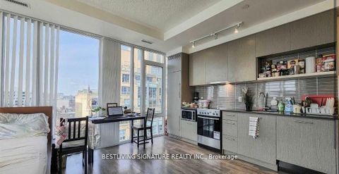 Photo 3 at 1409 - 435 Richmond Street W, Waterfront Communities C1, Toronto