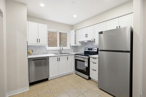 Photo 4 at 112 - 57 Godstone Road, Don Valley Village, Toronto