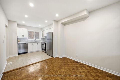 Photo 8 at 112 - 57 Godstone Road, Don Valley Village, Toronto