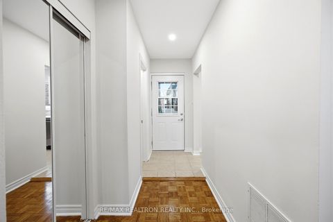 Photo 9 at 112 - 57 Godstone Road, Don Valley Village, Toronto