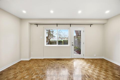Photo 11 at 112 - 57 Godstone Road, Don Valley Village, Toronto