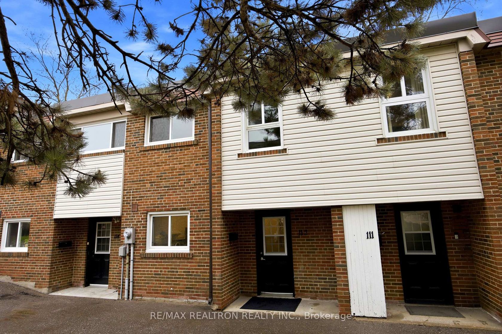 112 - 57 Godstone Road, Don Valley Village, Toronto 