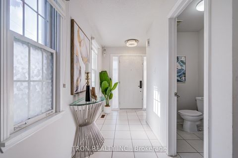 Photo 3 at 256 Alexmuir Boulevard, Agincourt North, Toronto