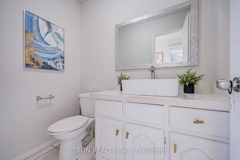 Photo 4 at 256 Alexmuir Boulevard, Agincourt North, Toronto