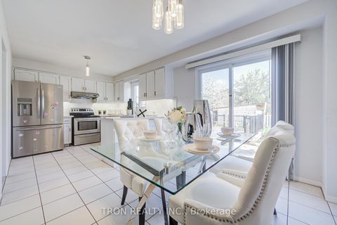 Photo 12 at 256 Alexmuir Boulevard, Agincourt North, Toronto