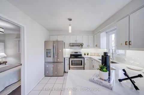 Photo 15 at 256 Alexmuir Boulevard, Agincourt North, Toronto
