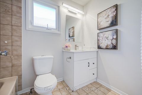 Photo 24 at 256 Alexmuir Boulevard, Agincourt North, Toronto