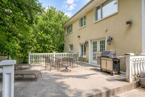 Photo 8 at 88 Old Colony Road, Windfields, Toronto