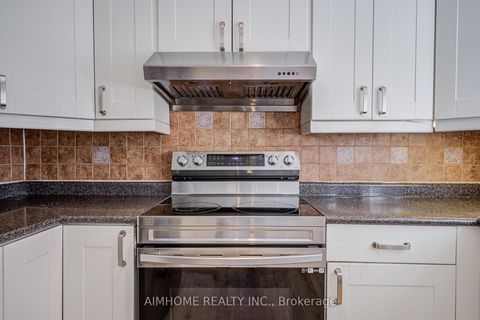 Photo 7 at 163 Chipwood Crescent, Pleasant View, Toronto