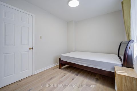 Photo 30 at 163 Chipwood Crescent, Pleasant View, Toronto