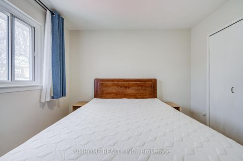 Photo 32 at 163 Chipwood Crescent, Pleasant View, Toronto