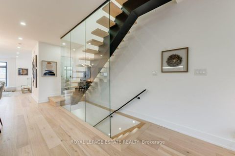 Photo 13 at 4 Lunness Road, Alderwood, Toronto