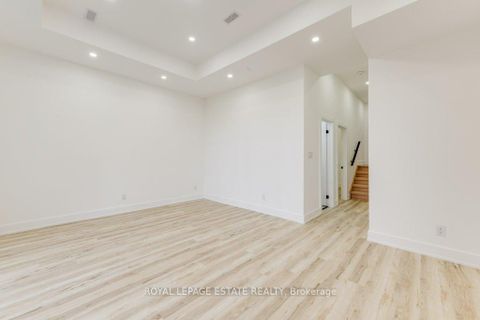 Photo 42 at 4 Lunness Road, Alderwood, Toronto